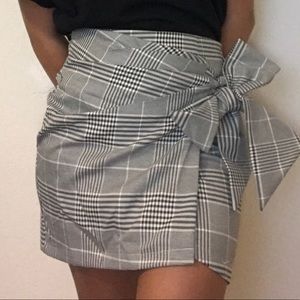 Plaid mini skirt